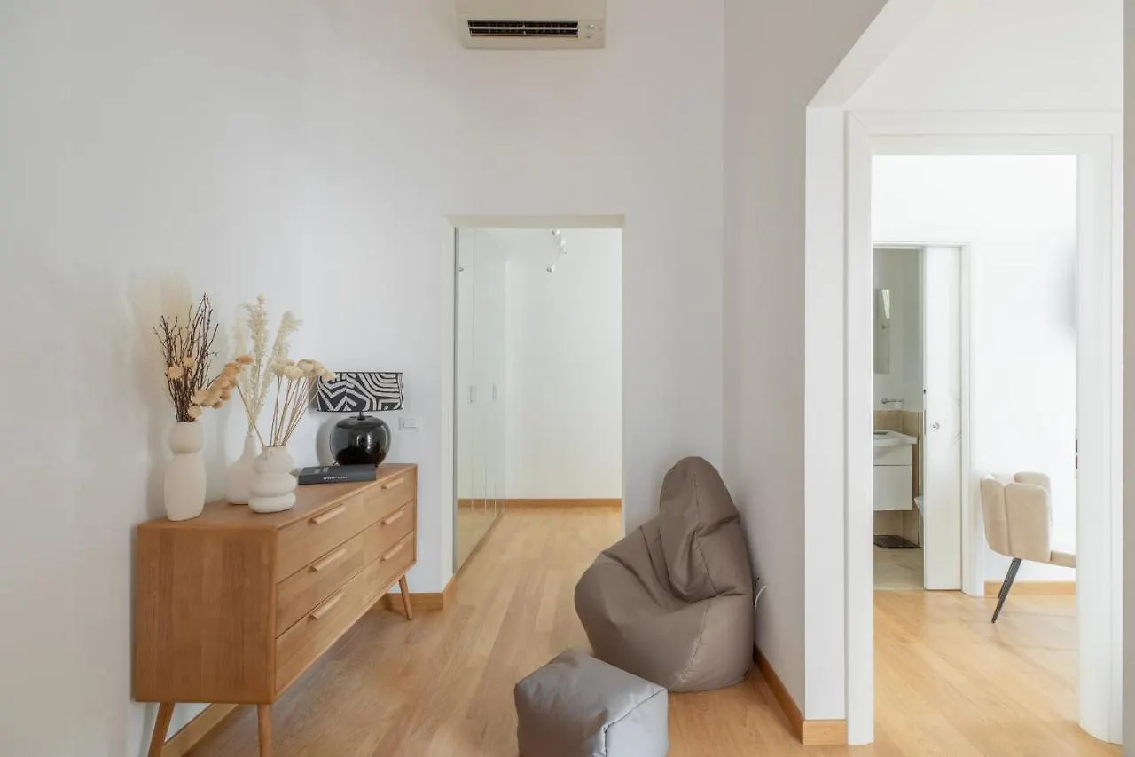 Apartment Barberini Caesar Suites Rome