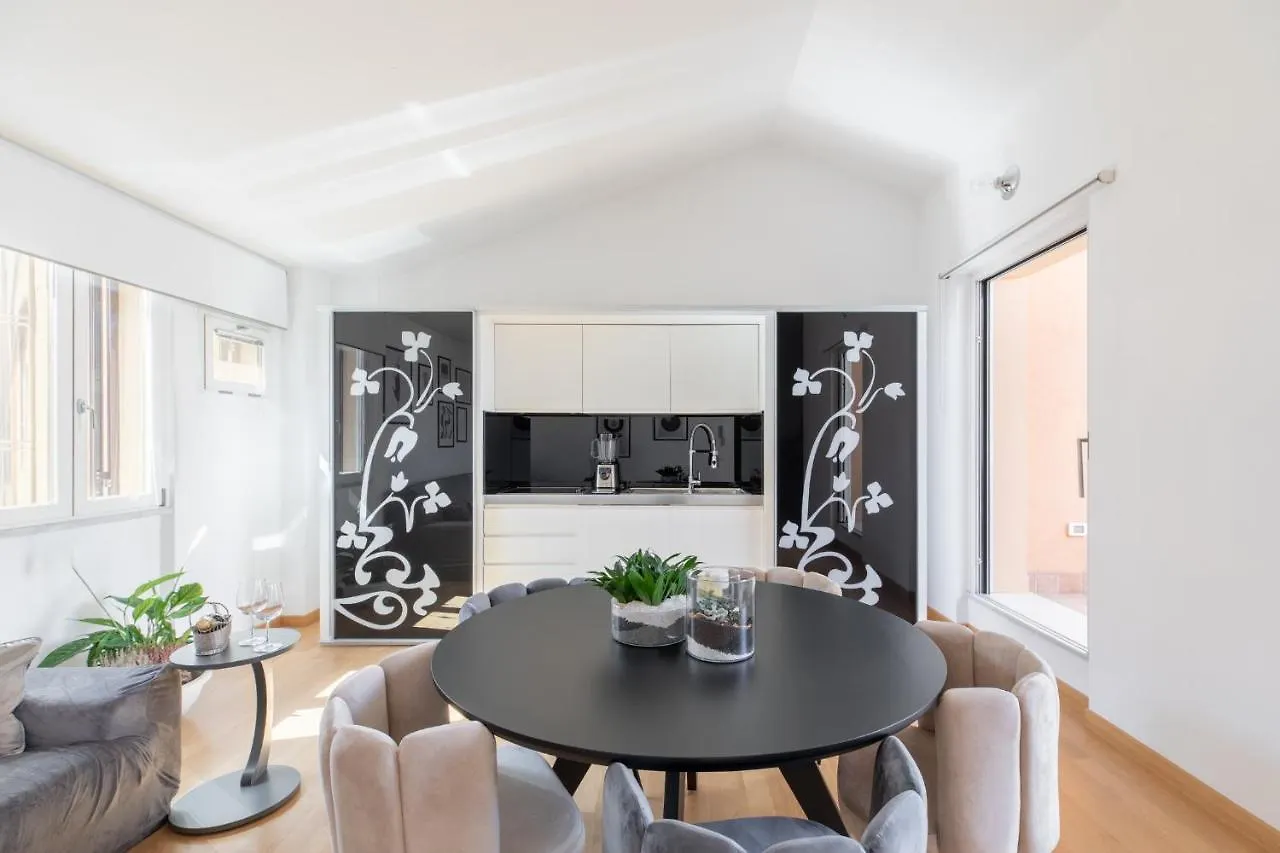 Apartment Barberini Caesar Suites Rome
